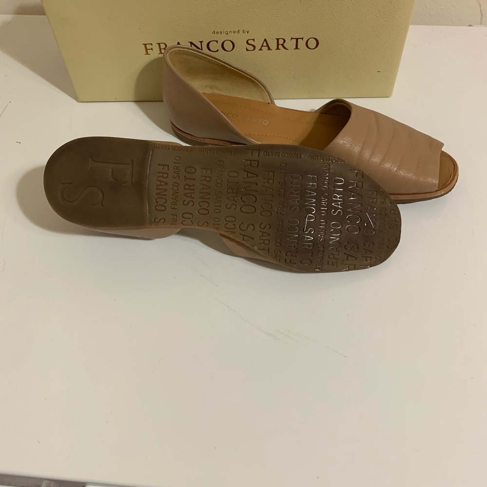Open toe flats - Picture 3 of 5